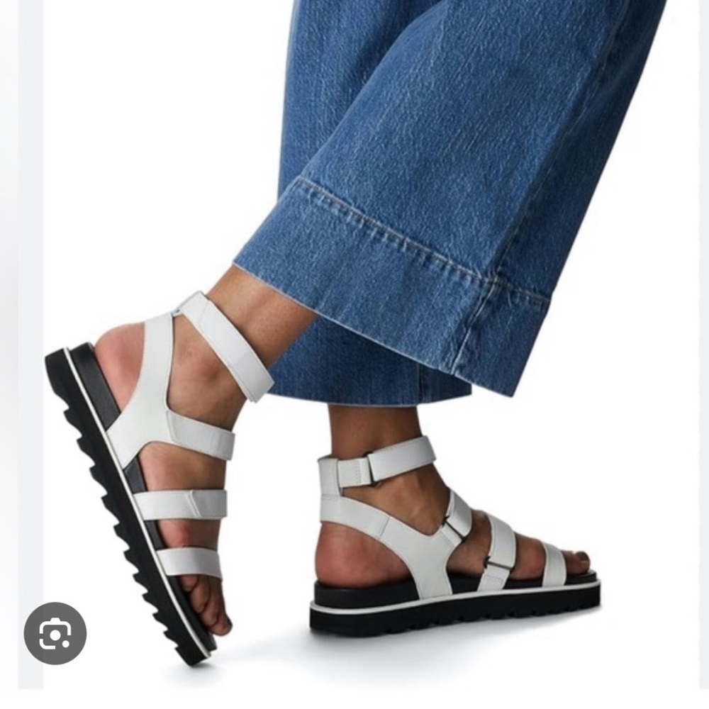 SOREL Women's Roaming Multi Strap Sandals-White-NWOT